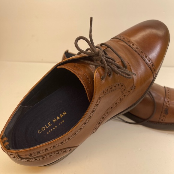 Cole Haan Dress shoes 10M like new condition